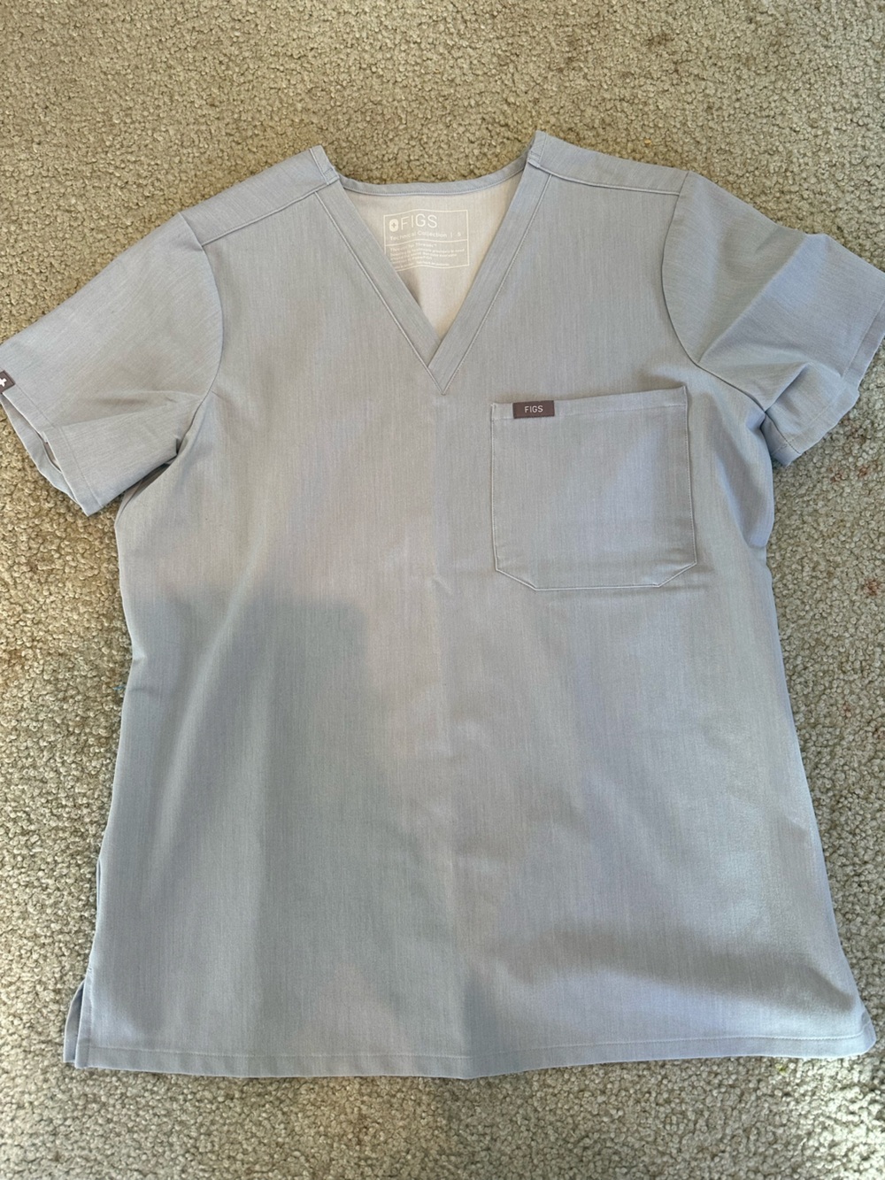 Figs Heather Chambray Women’s V-Neck Scrub Top SMALL